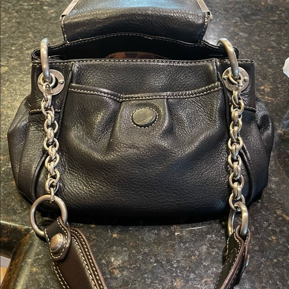 Beautiful small black shoulder or hand bag by B Makowsky - Picture 3 of 10